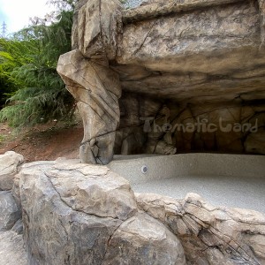 Thematicland diseño y construcción de una cueva con rocas artificiales, cascada y spa en el Hotel Balneario la Hermida en Cantabria. Thematicland diseño y construcción de una cueva con rocas artificiales, cascada y spa en el Hotel Balneario la Hermida en Cantabria.